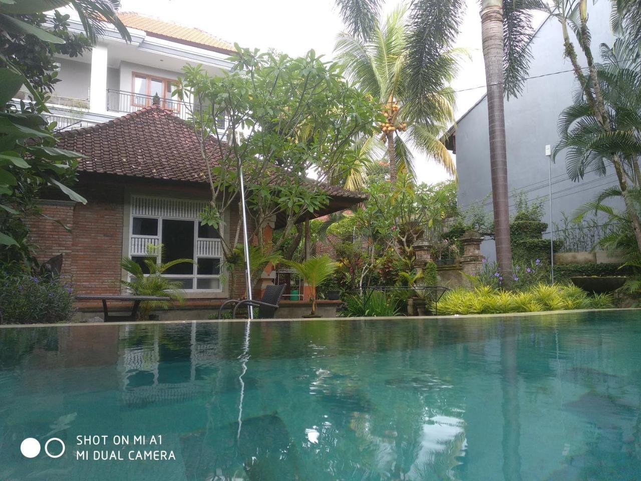 Mandia Bungalows Ubud Oda fotoğraf